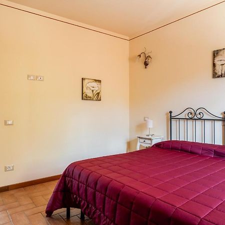 Casolare Dei Fiori - Calla Montecarlo Bagian luar foto